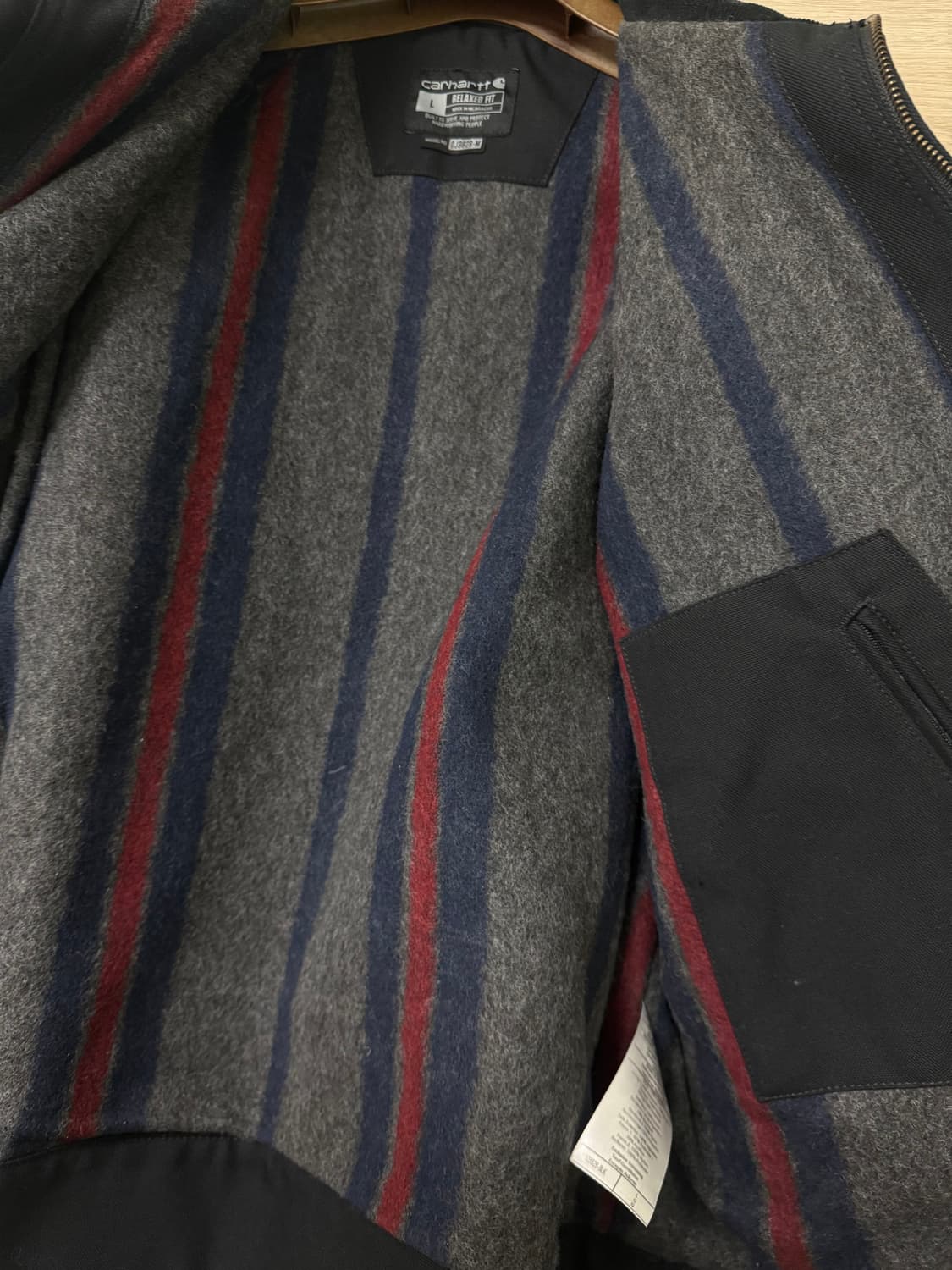 칼하트 디트로이트 자켓 판매합니다 상품이미지6