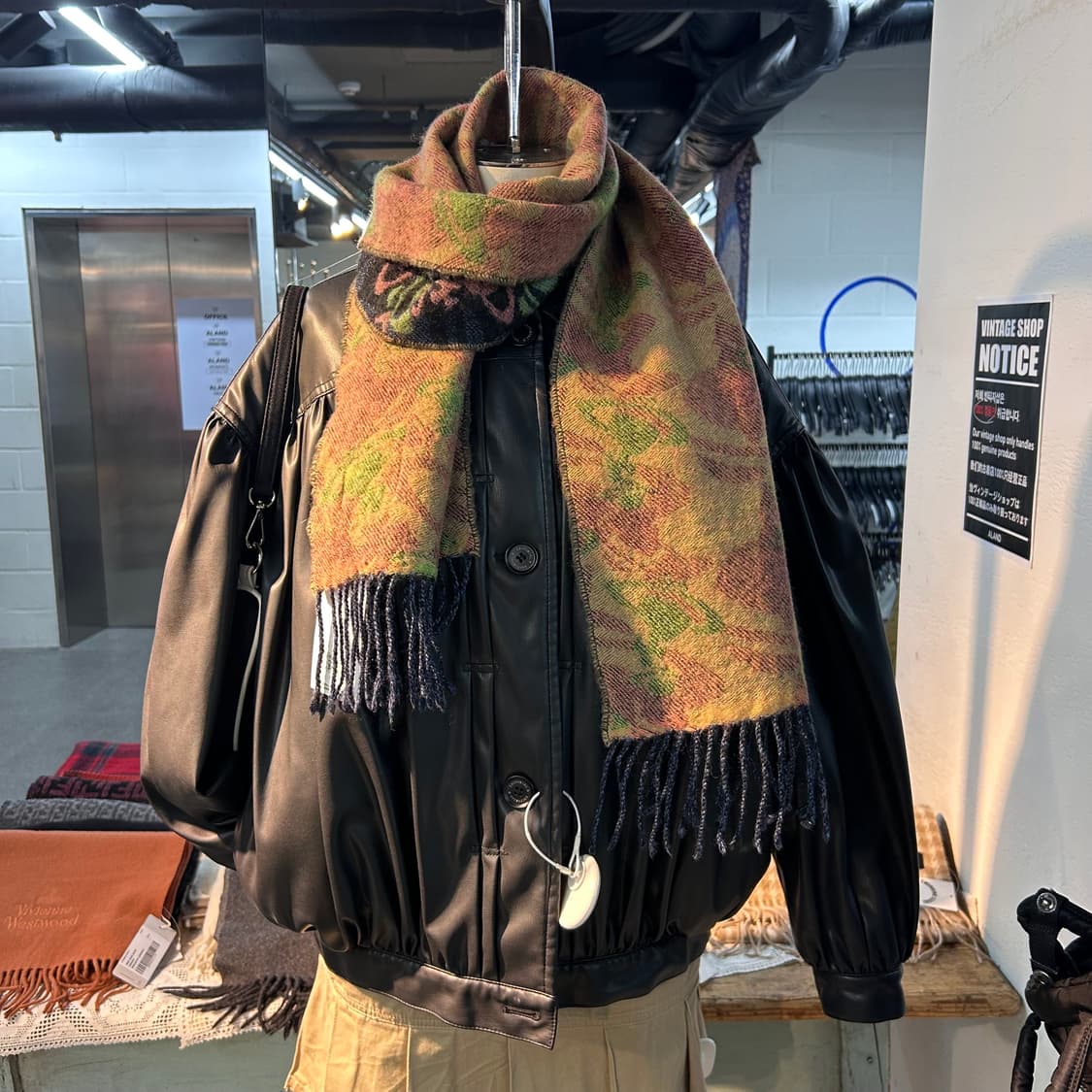 Vivienne Westwood Orb Muffler 상품이미지9