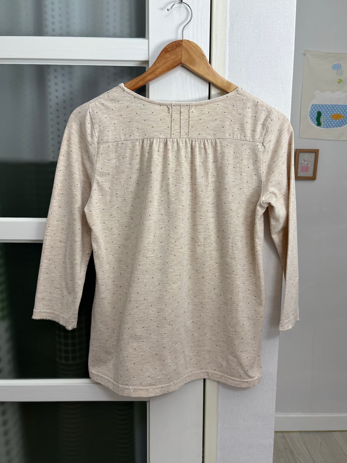 베이지 도트 긴소매 티셔츠 상품이미지5