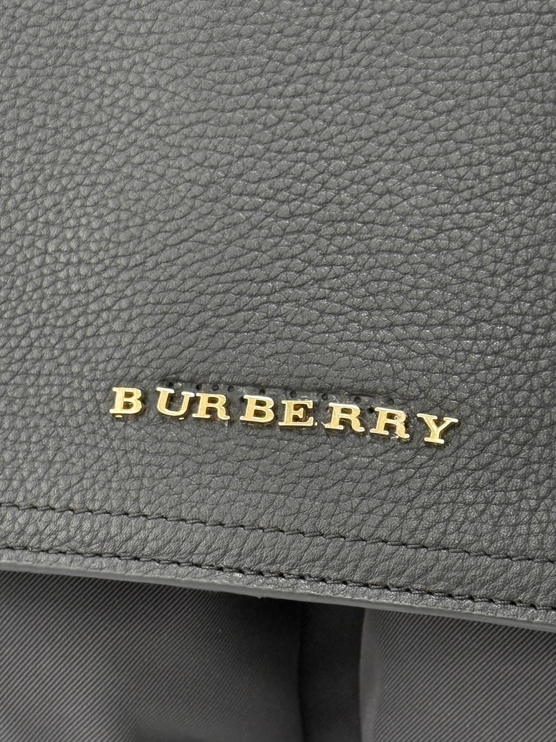 Burberry Leather & Nylon Messenger Bag 상품이미지6