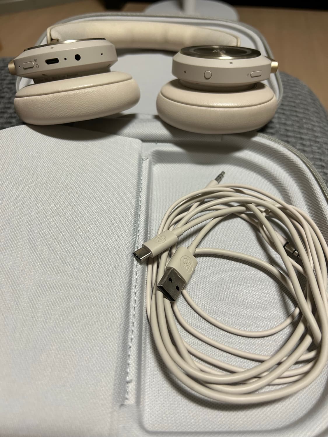 Bang&olufsen beoplay hx headphone 상품이미지5