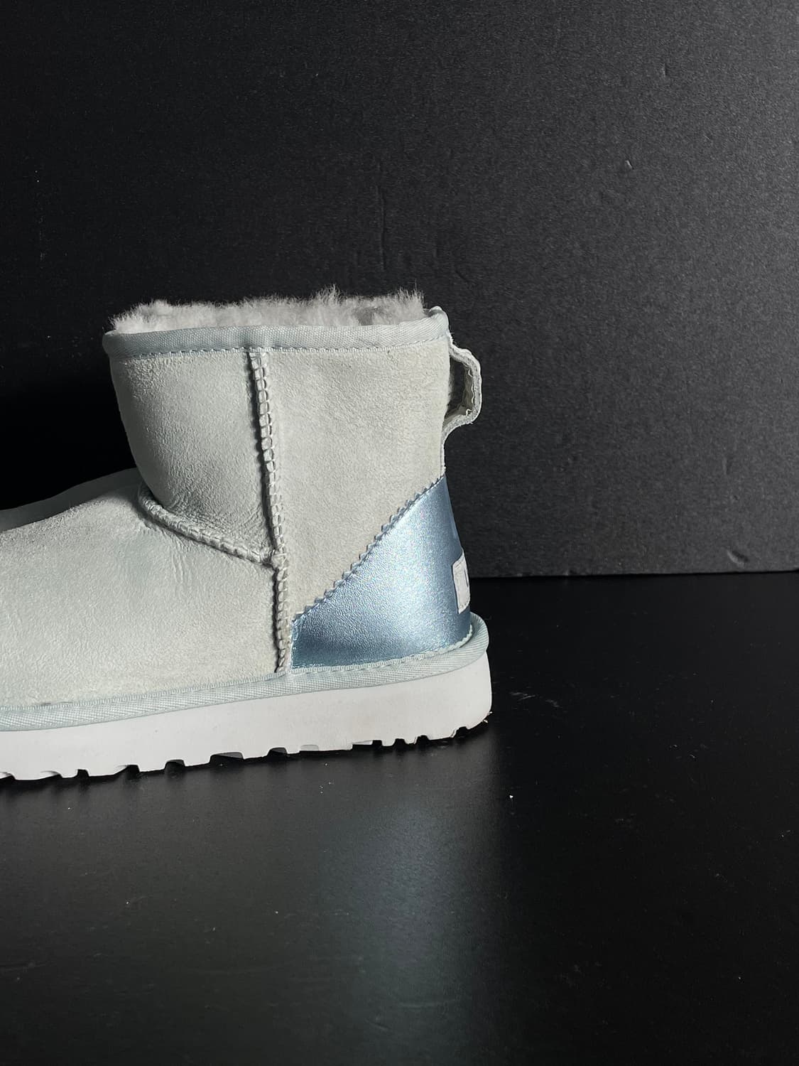 [220] UGG  U.S.A 어그 클래식 미니 메탈릭아이스버그 부츠 상품이미지7