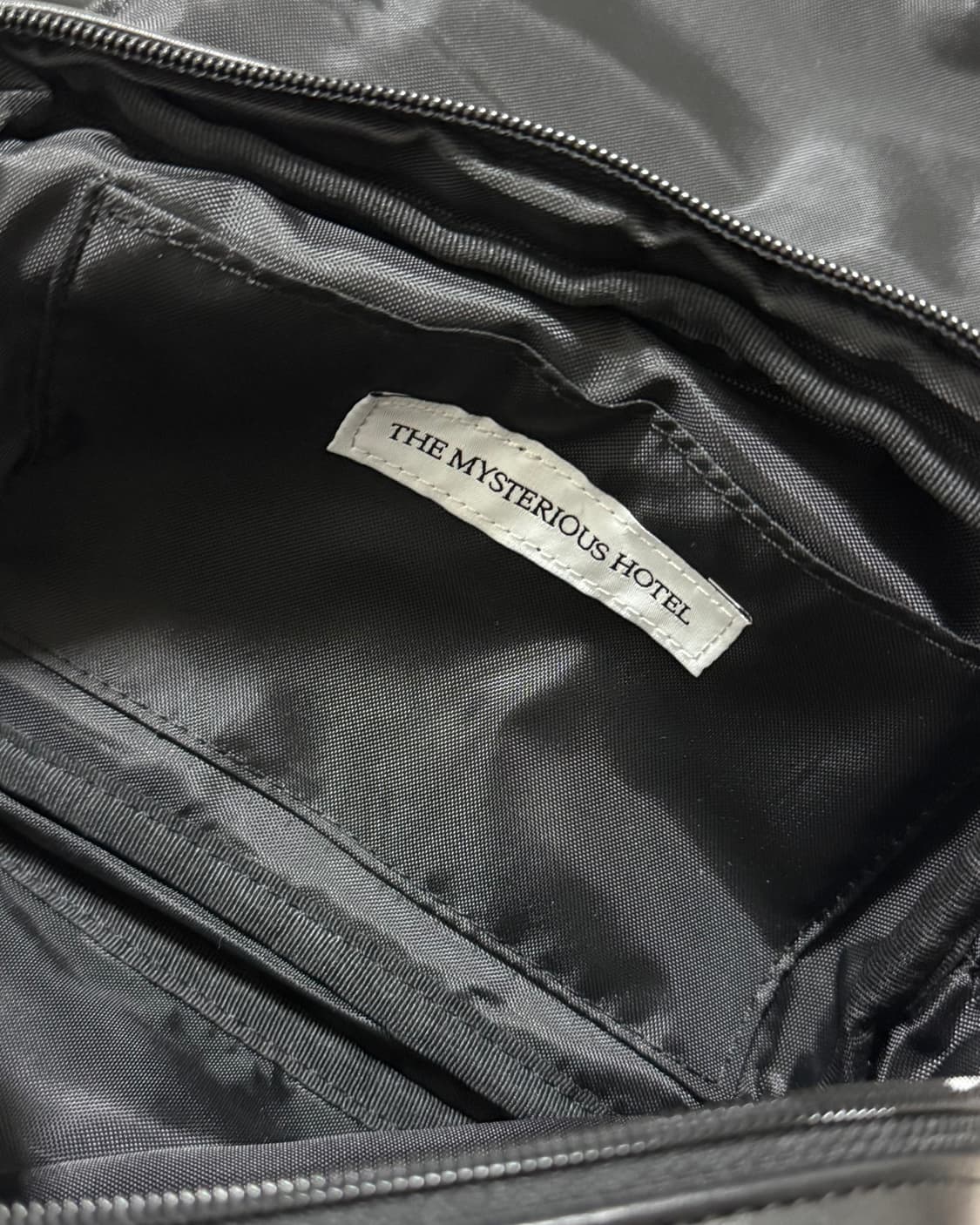 더미스테리어스호텔 웨스턴 벨트백 블랙 상품이미지4