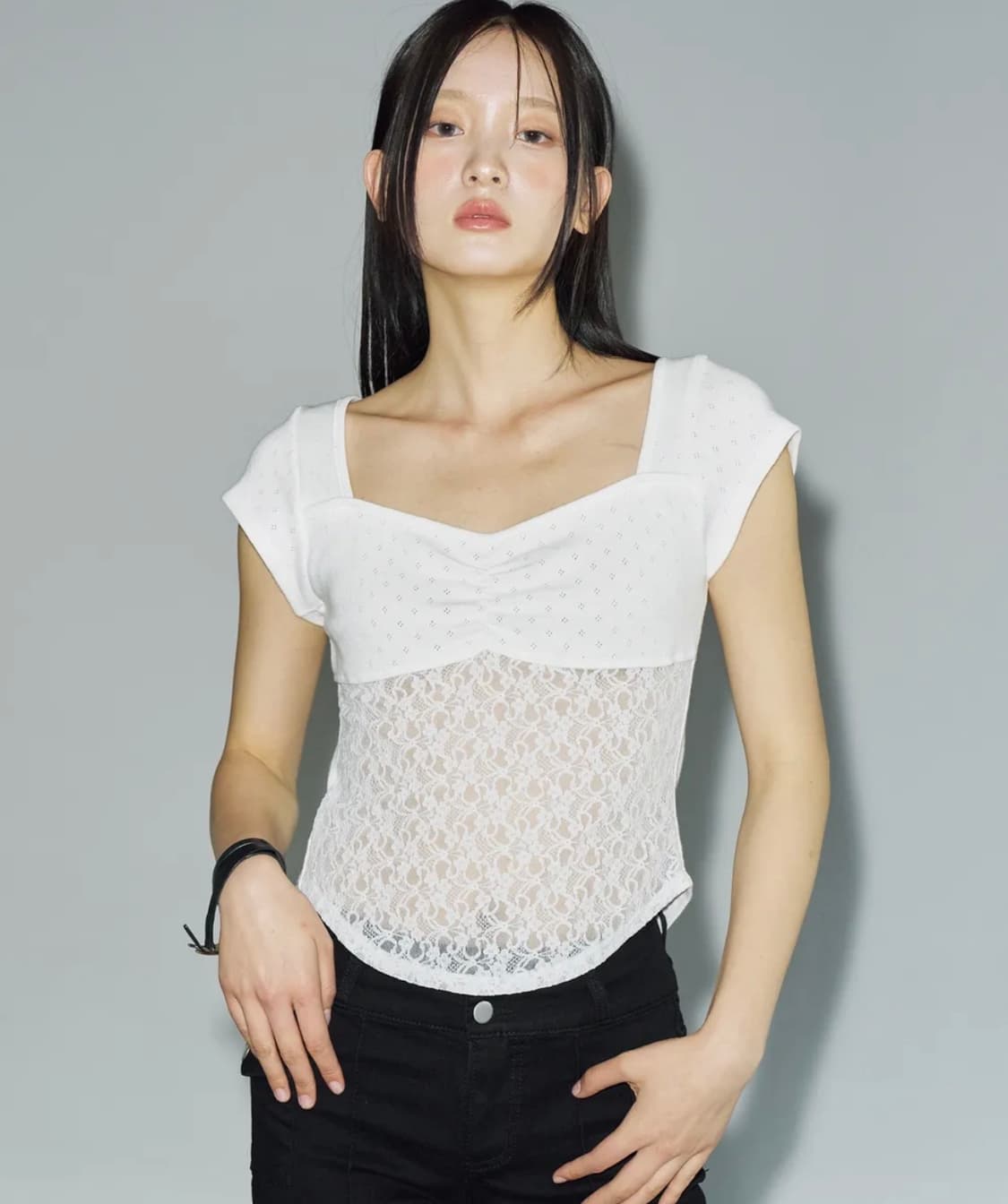 헬레네파리스 펀칭 콤비 레이스 하프 티셔츠 화이트 판매합니다 상품이미지1