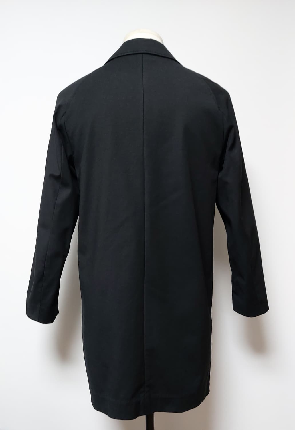 커스텀멜로우 블랙 하프 코트(95)

 상품이미지3