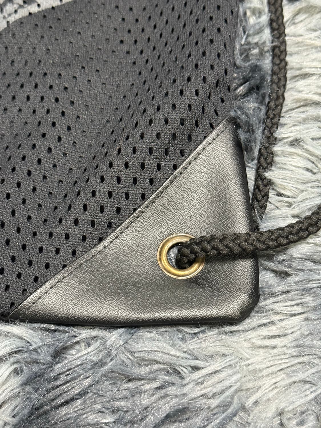 kmrii archive drawstring bag 상품이미지4