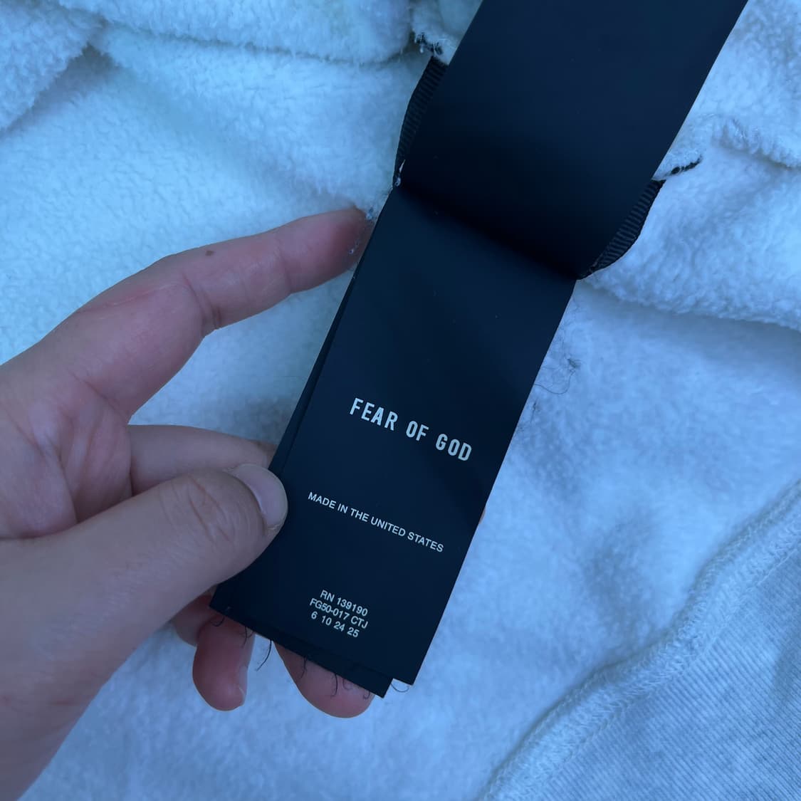 105 피오갓 7주년 abc 크림후드티 상품이미지10