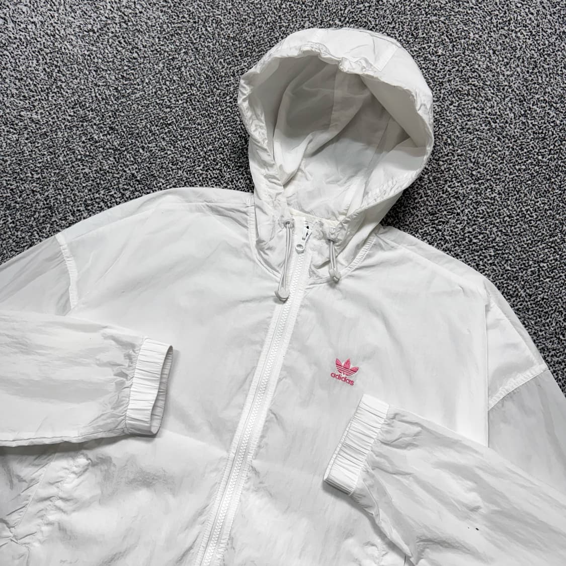 Name : 아디다스 핑크 자수로고 오버핏 크롭 바람막이 :)  상품이미지3