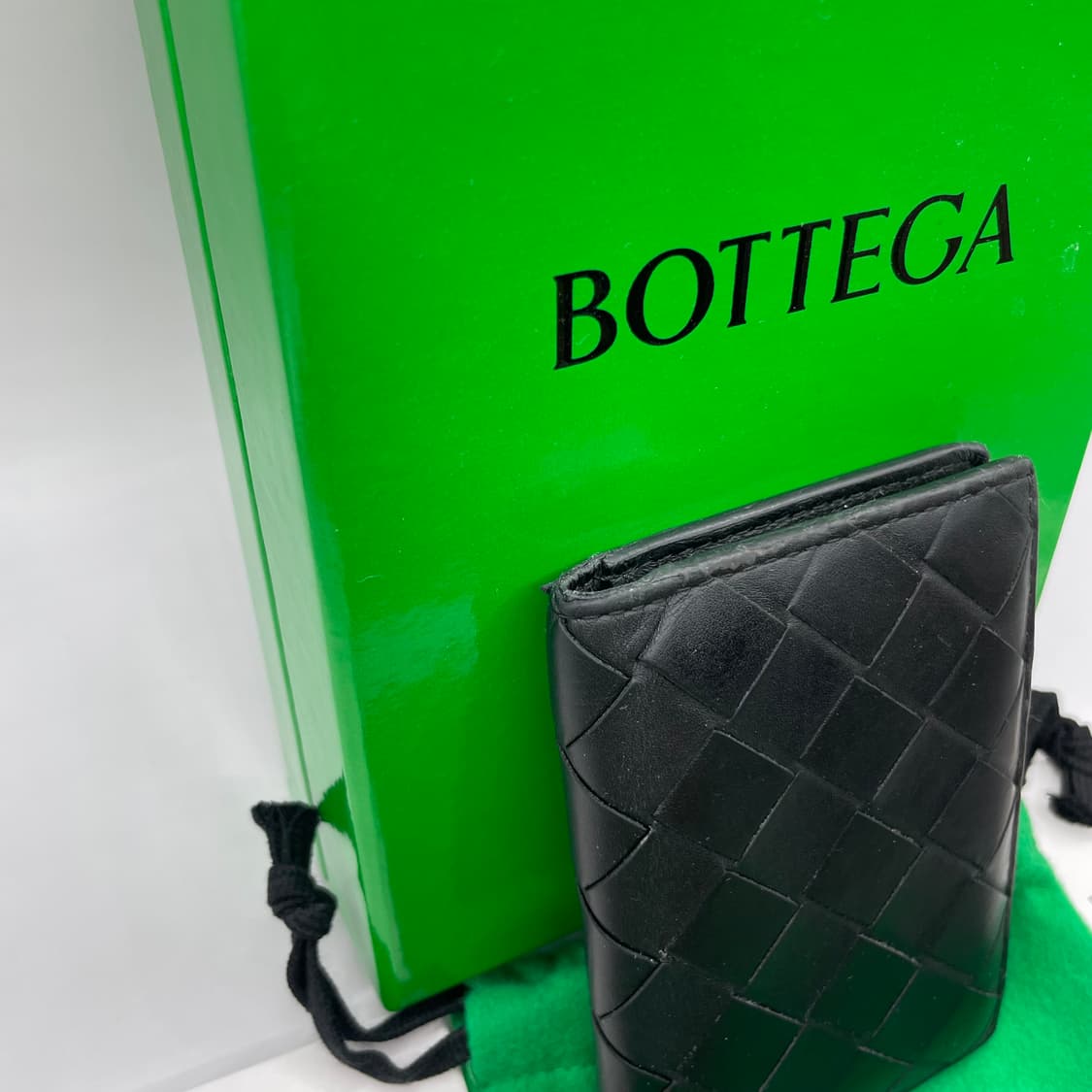 보테가베네타 인트레치아토 플랩 카드지갑 상품이미지2