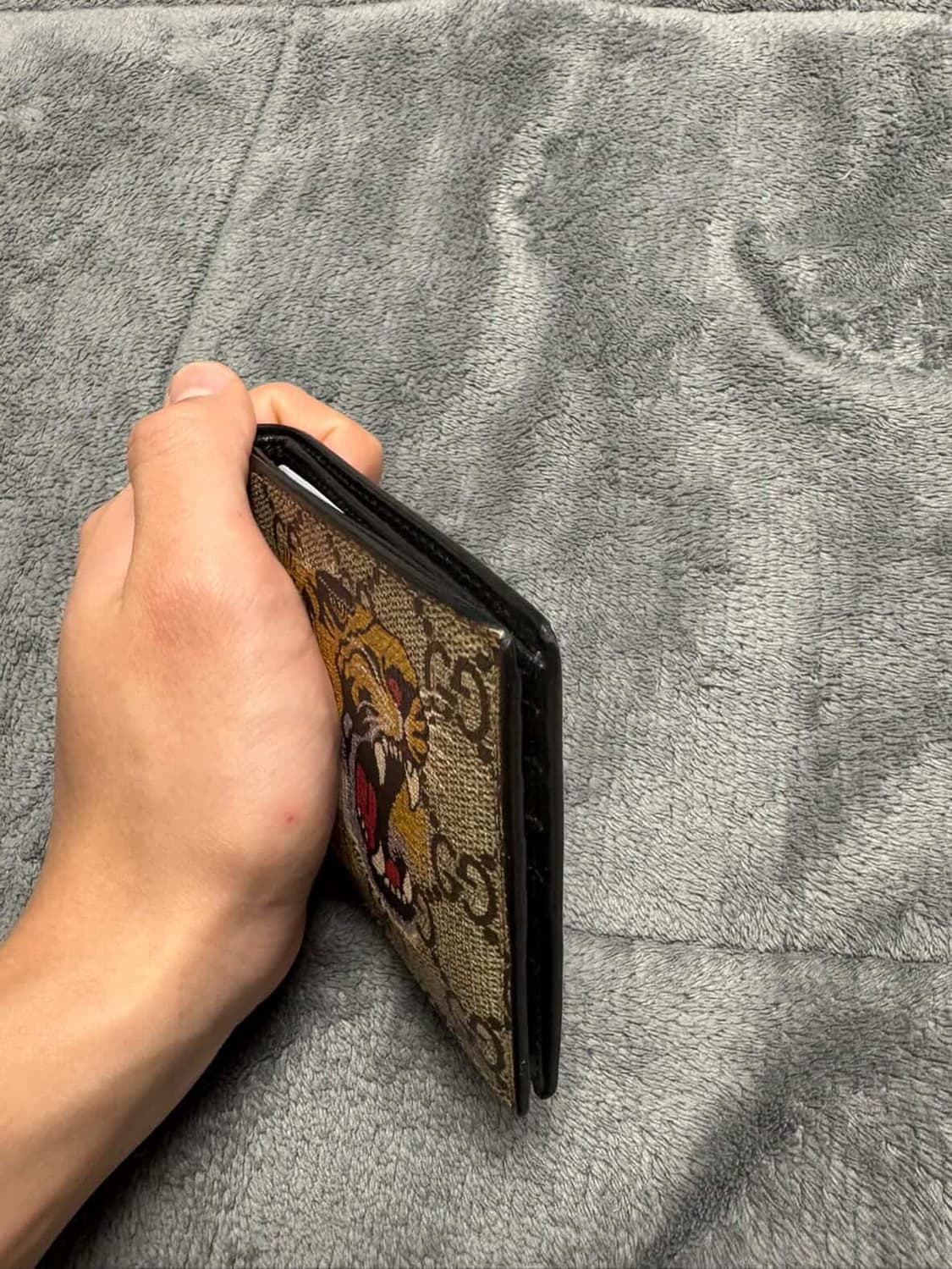 구찌 타이거 프린트 지갑 (풀박) 상품이미지3