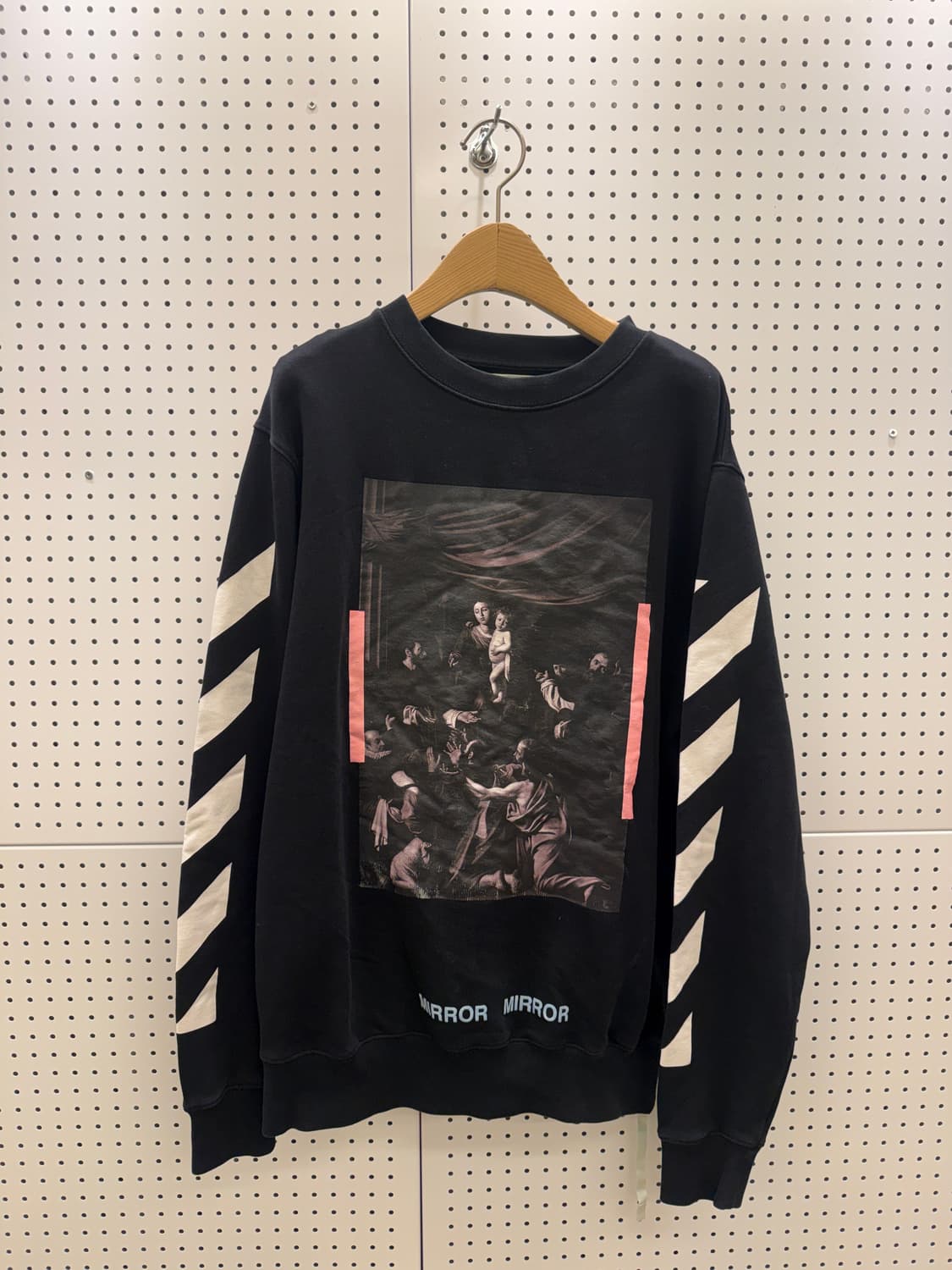 오프화이트 카라바조 애로우 맨투맨 U675 상품이미지2