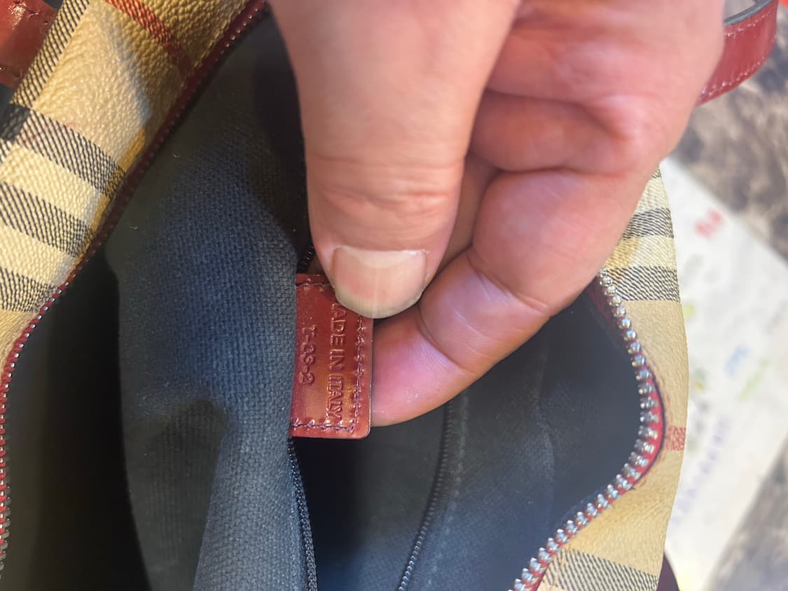 정품 버버리 노바체크 숄더백 팝니다 상품이미지7