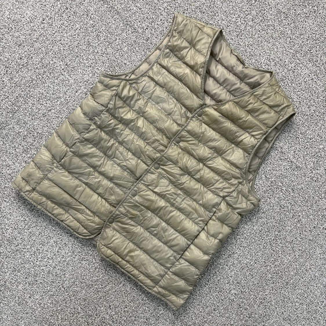 L 유니클로 여성 경량 다운 조끼 베스트 0413J 상품이미지1