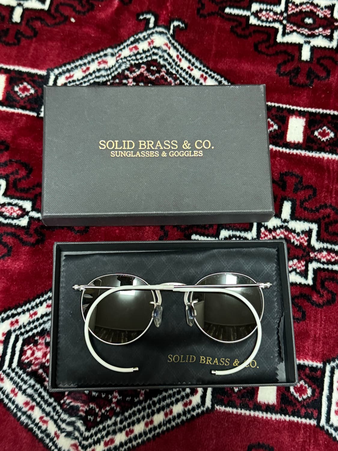 솔리드브라스 솔리드브라스앤코 선글라스  상품이미지2