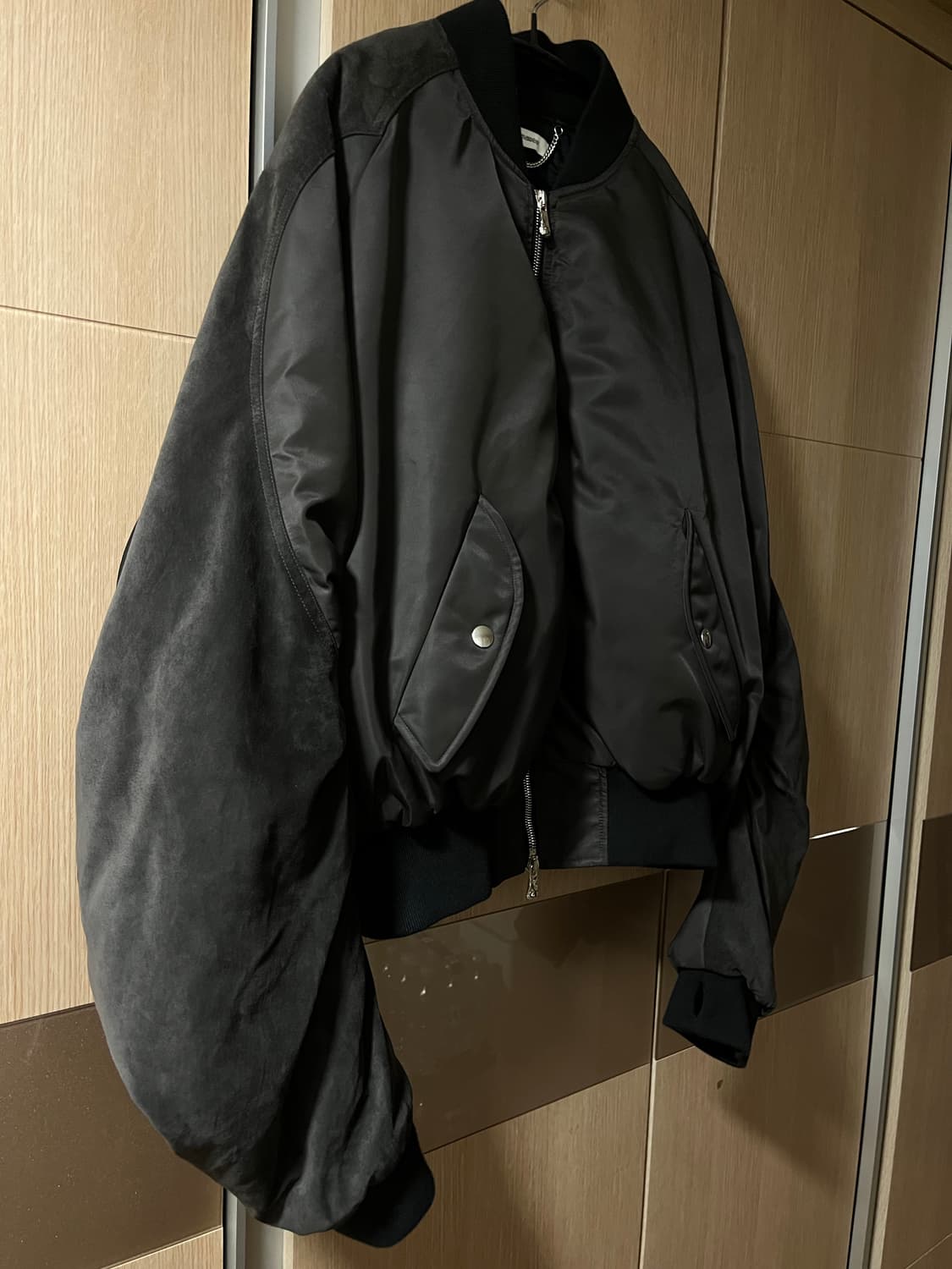 커마웨어 CMMAWEAR C 라운드 봄버 브라운 M 팝니다 상품이미지4