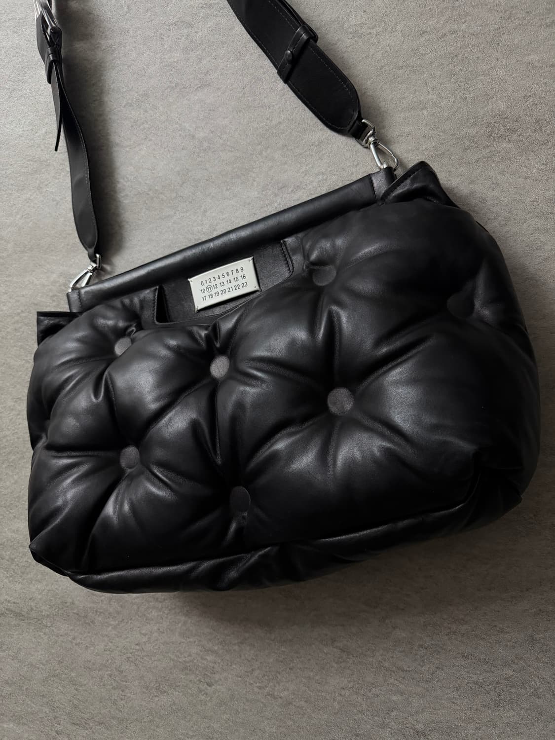 마르지엘라 글램 미들 숄더백  상품이미지3