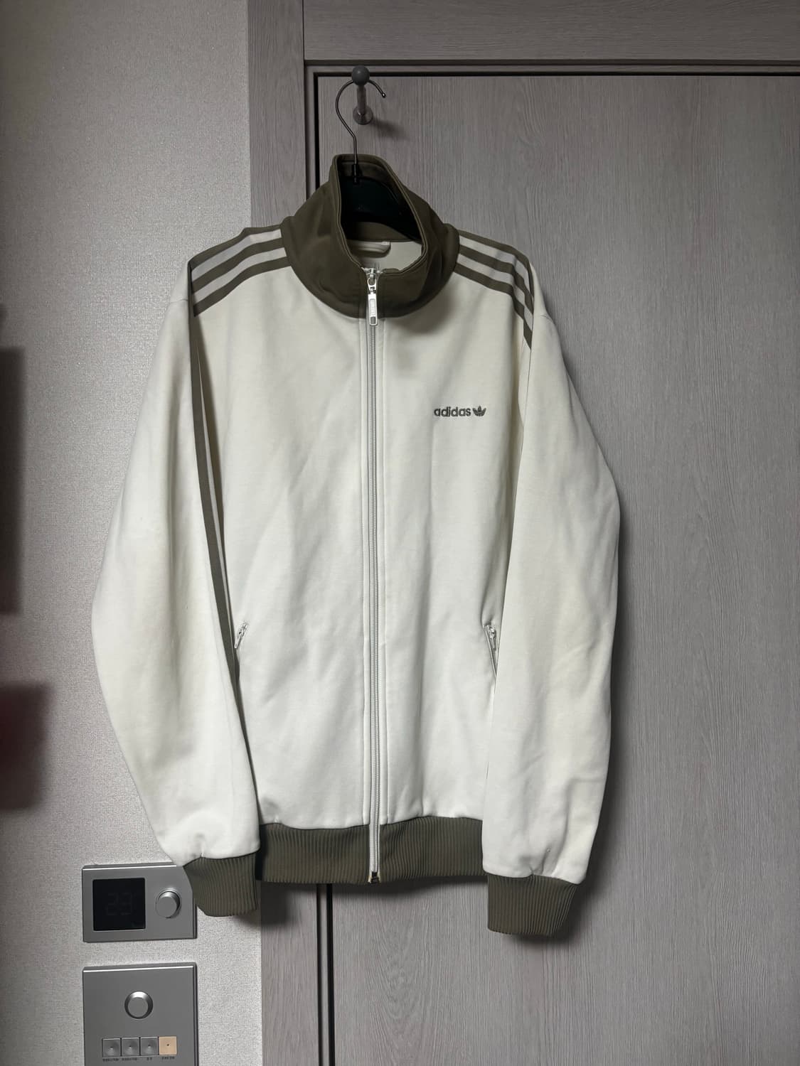 아디다스 아이보리 연카키 말차 베켄바우어 트랙탑 대장져지 상품이미지1