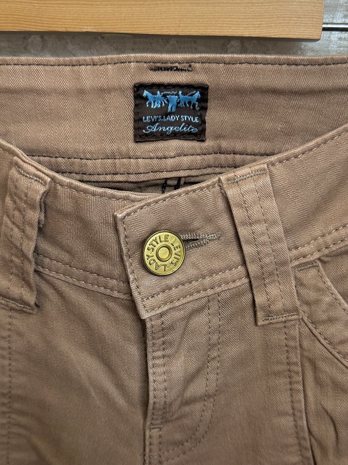 levi's lady style 부츠컷 바지 상품이미지3