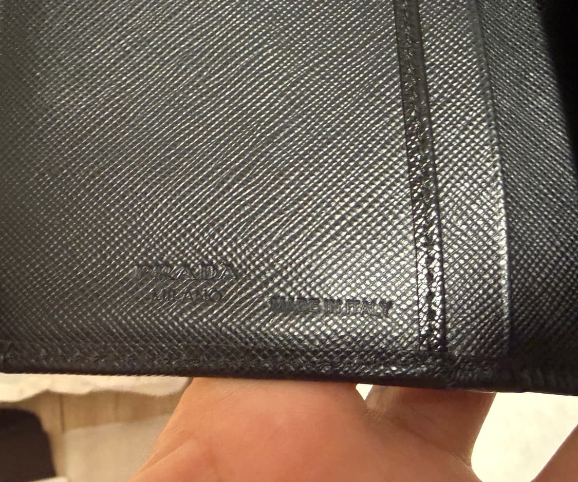 정품 풀구성 프라다 사피아노 중지갑 블랙 상품이미지4