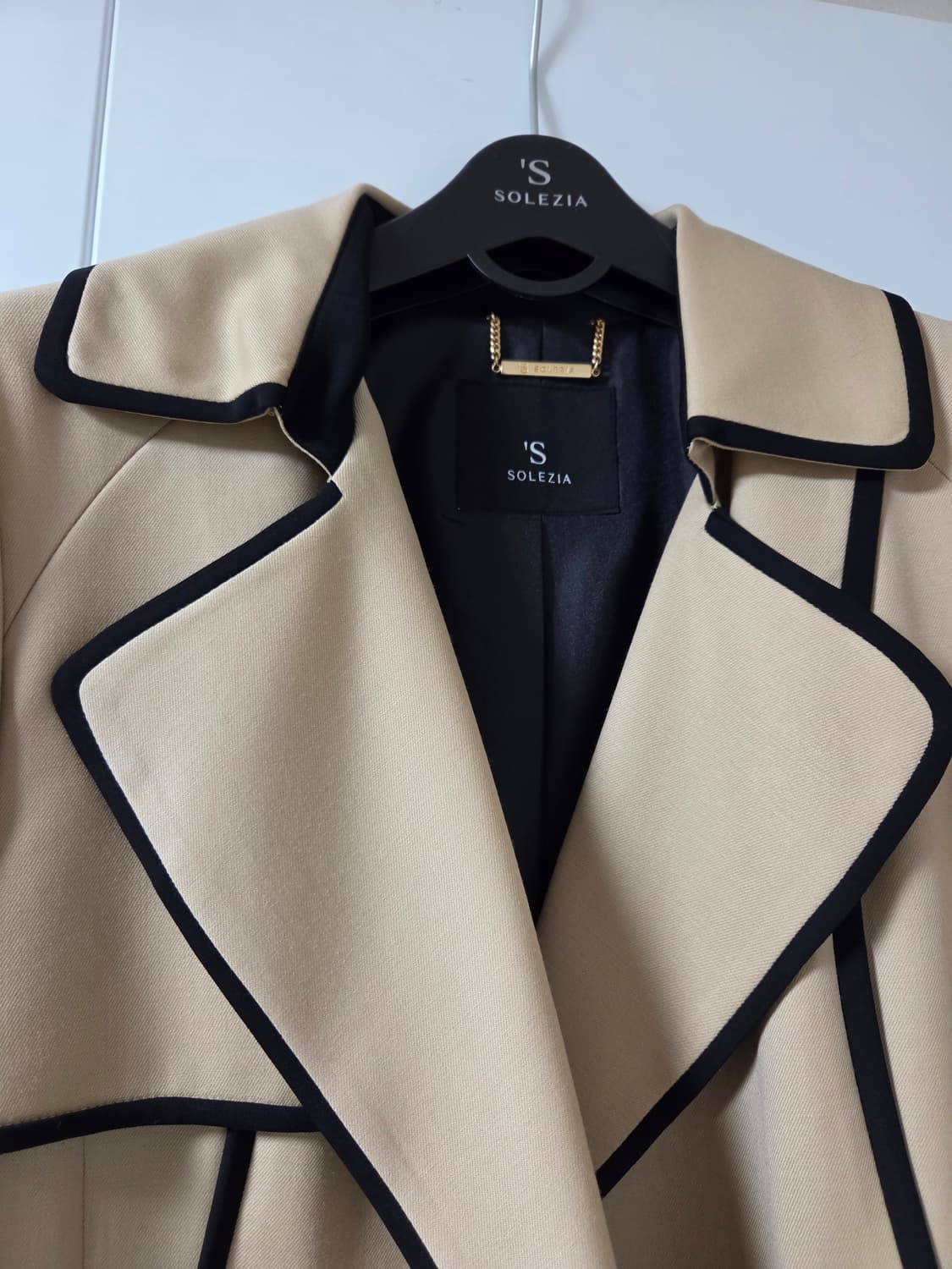 솔레지아 트렌치코트 상품이미지3