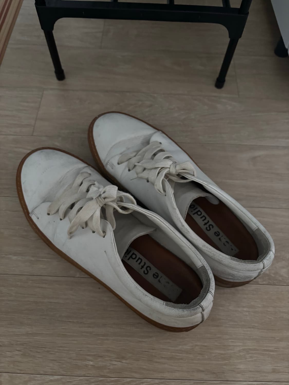 아크네 스튜디오 아드리안 스니커즈  상품이미지2