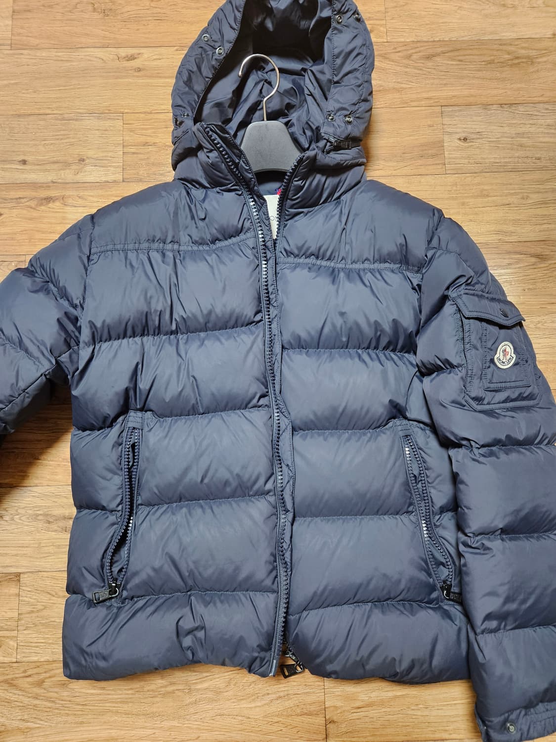 몽클레어 후드 패딩 상품이미지1