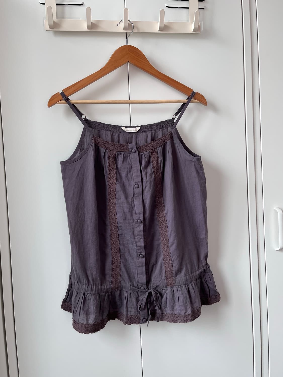 Basic tone clothes 퍼플 레이스 셔링 슬리브리스 상품이미지5