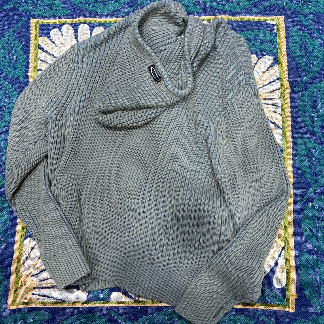 피지컬 디파트먼트 비즈 포인트 니트 후드집업 상품이미지2