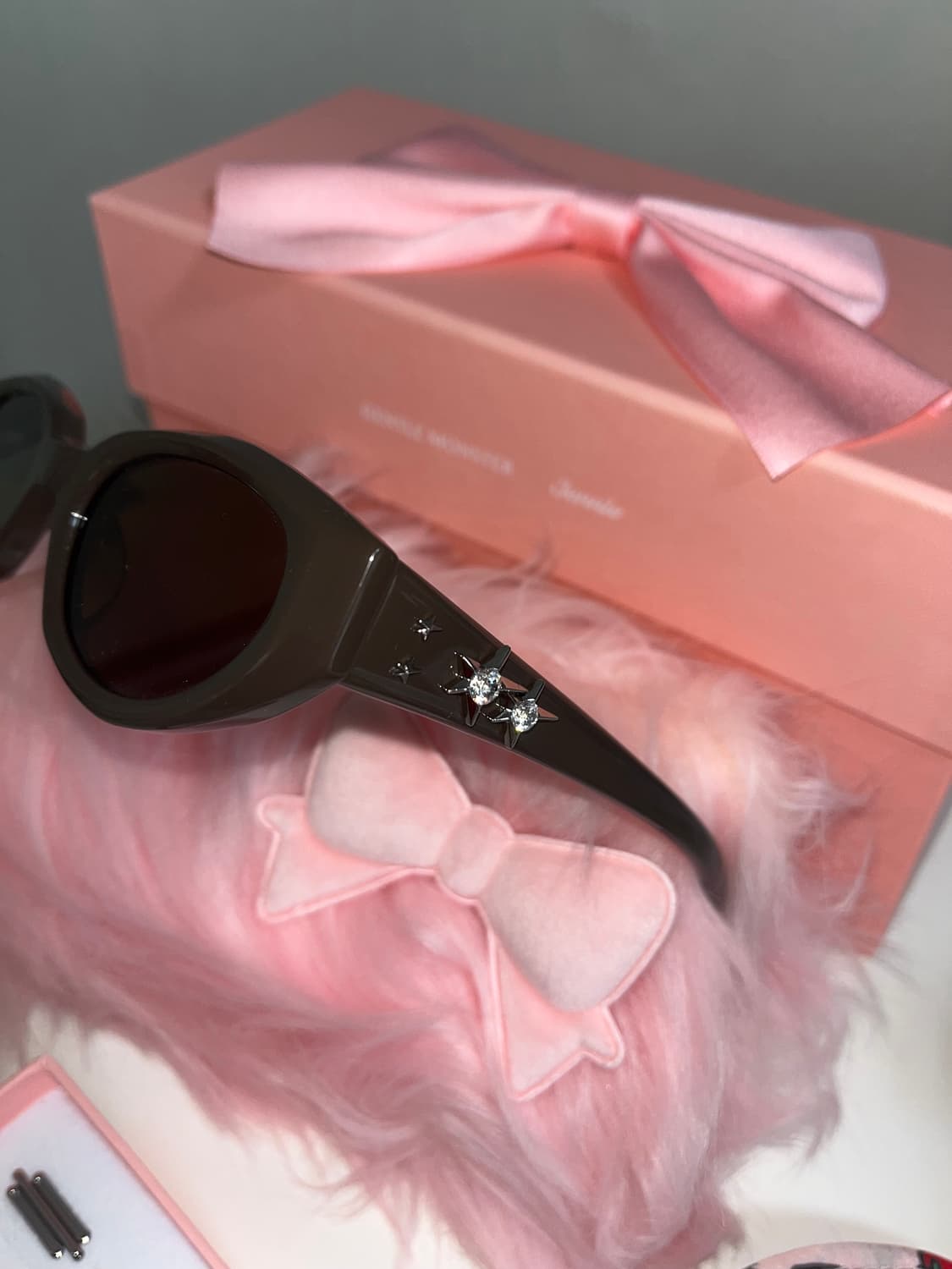 젠틀몬스터 젠틀살롱 피쉬테일 브라운 상품이미지2