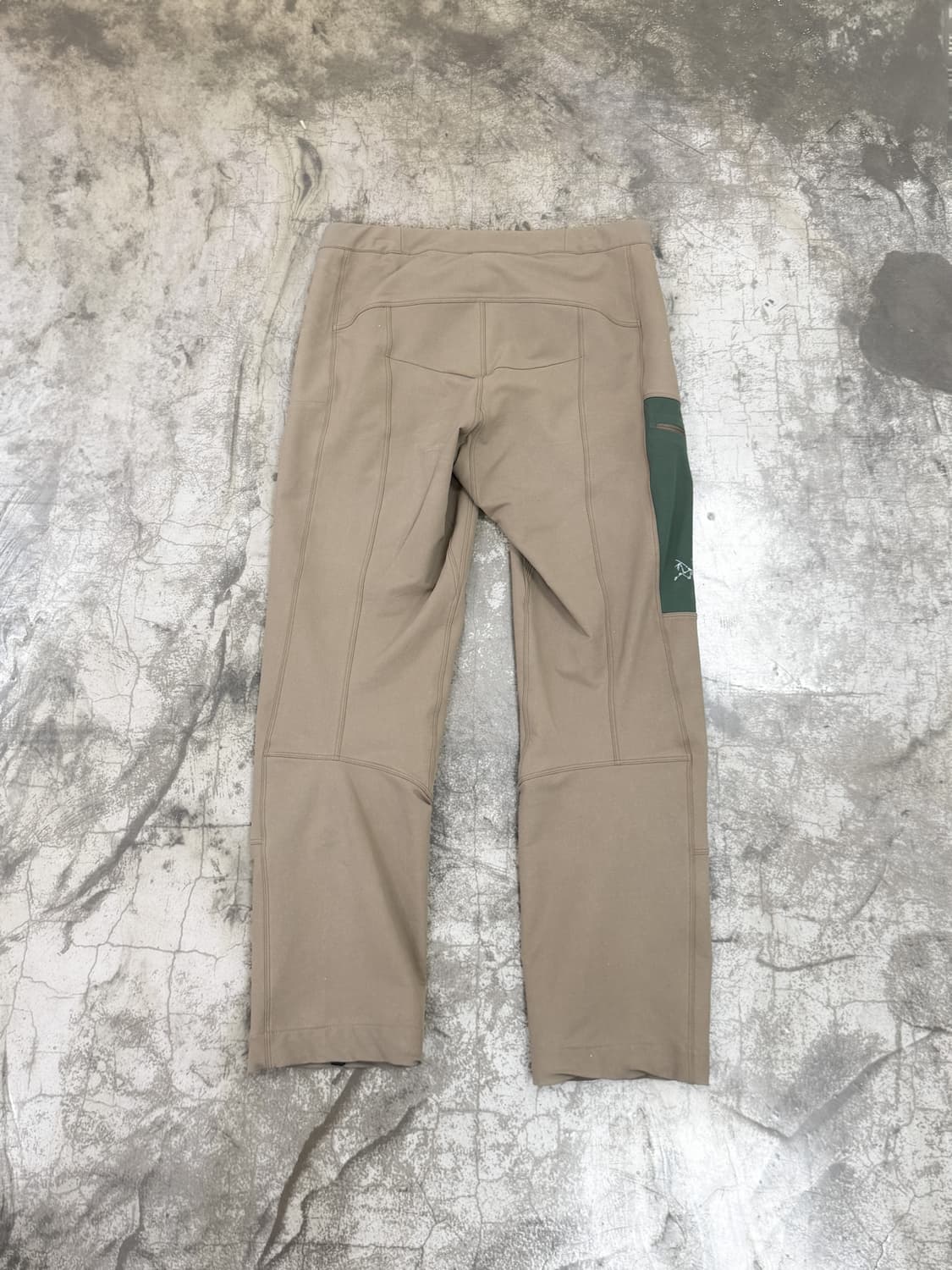 아크테릭스 감마 AR 투톤 소프트쉘 팬츠 상품이미지6