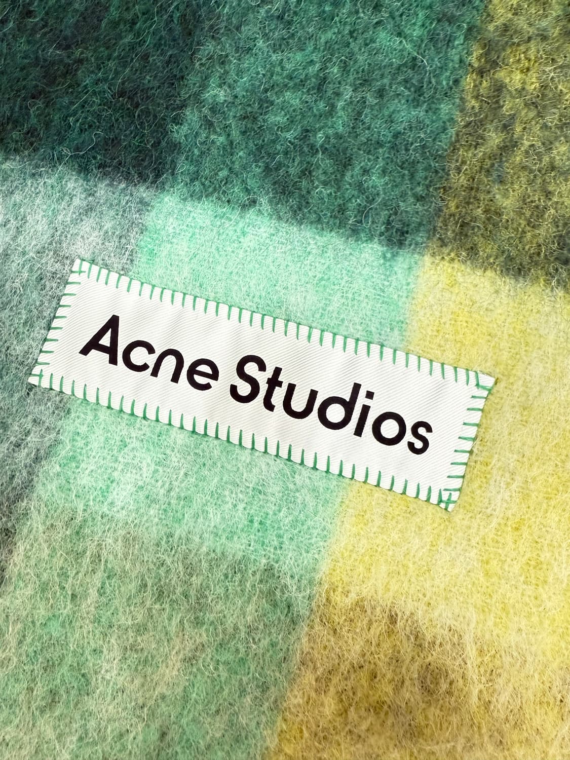 아크네 스튜디오 머플러 상품이미지3