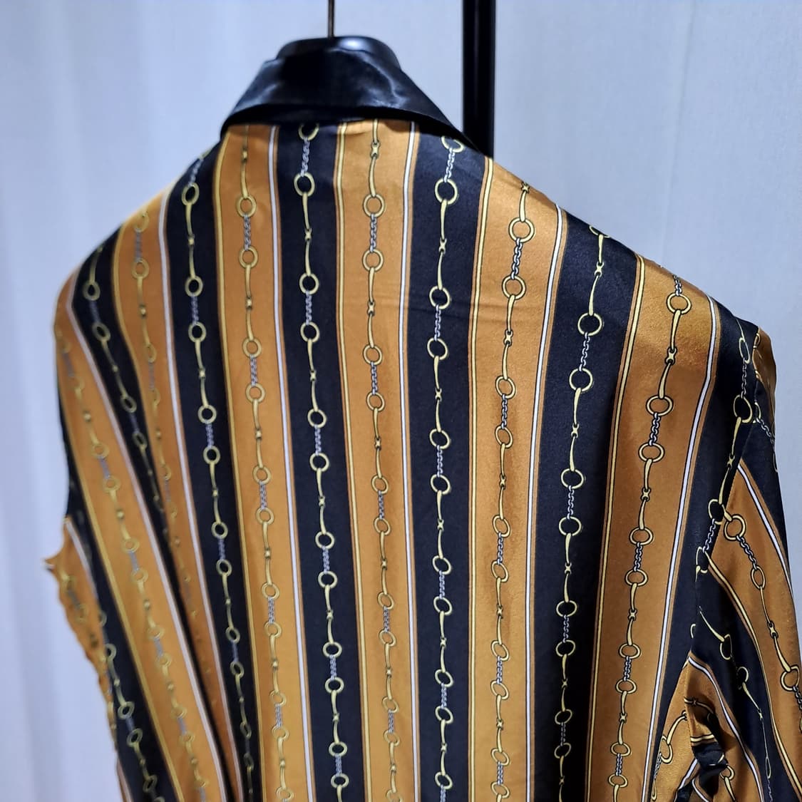 (택포) 구찌 실크 반팔셔츠 48 B485 상품이미지4