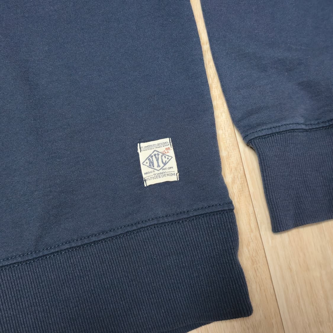 L) Hilfiger Denim 네이비 롱슬리브 긴팔티셔츠 상품이미지5