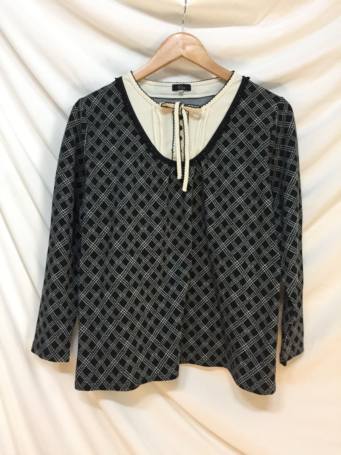 리본 포인트 티셔츠 상품이미지1