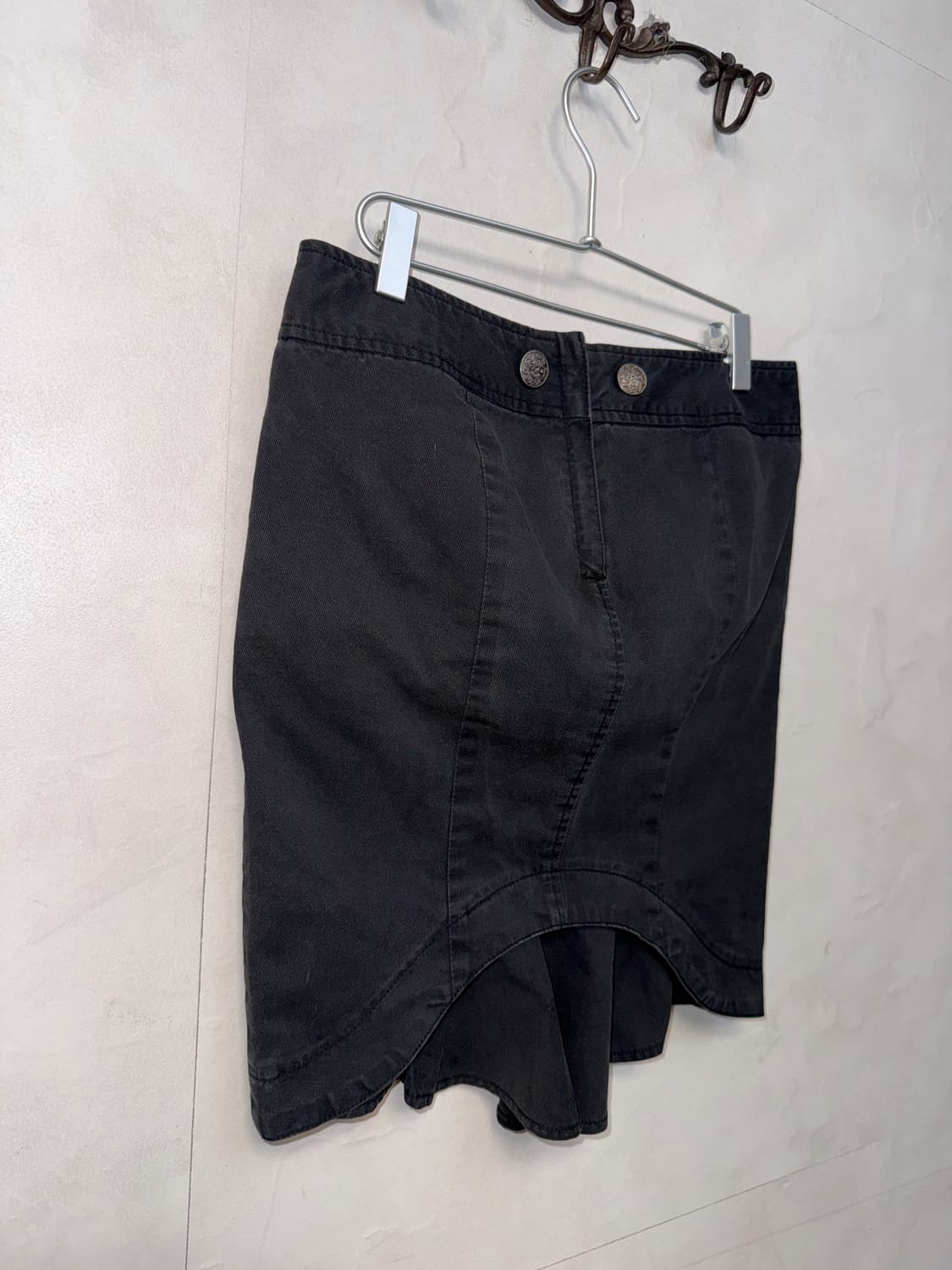 Egoist black draped button midi skirt 상품이미지4