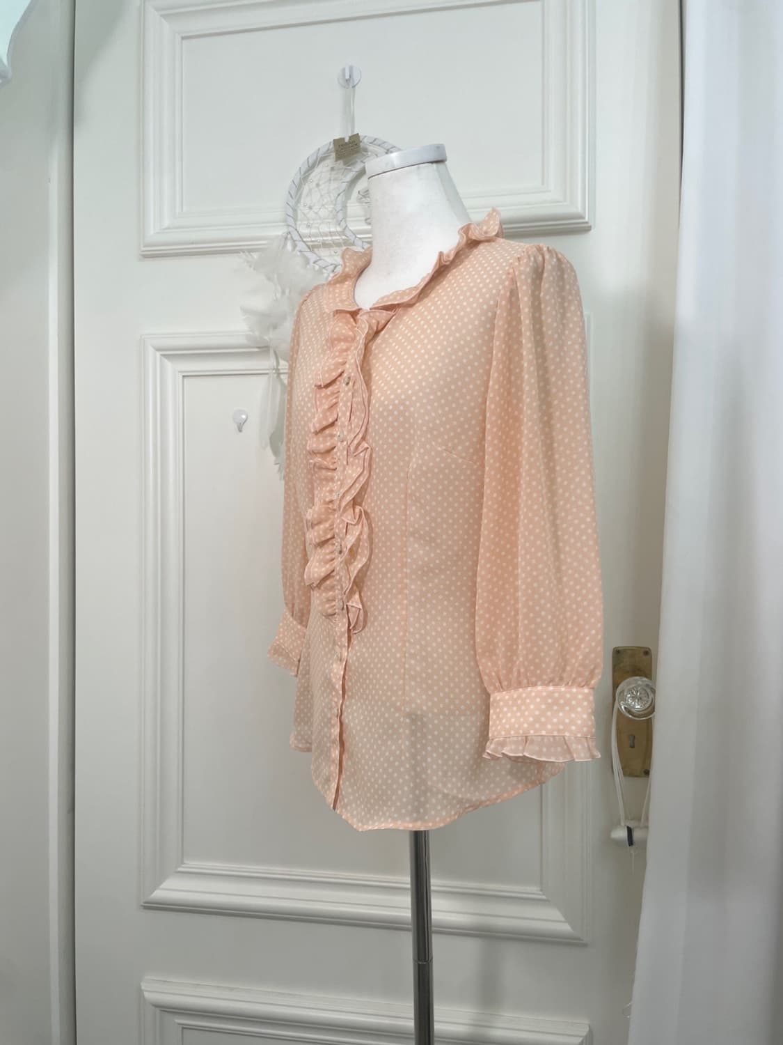 coral dot ruffle puff blouse(size-11) 상품이미지2