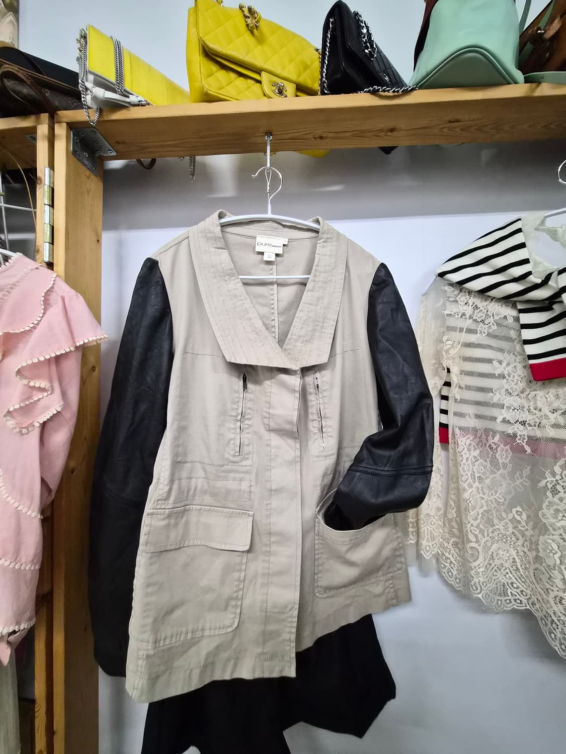 DKNY 가죽 트리밍 스판 자켓 상품이미지7