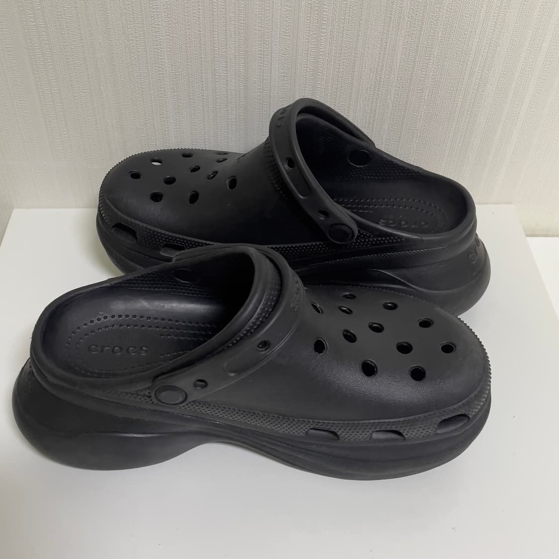[W7] 235-240 크록스 클로그 올블랙 키높이 통굽 슬리퍼 상품이미지5