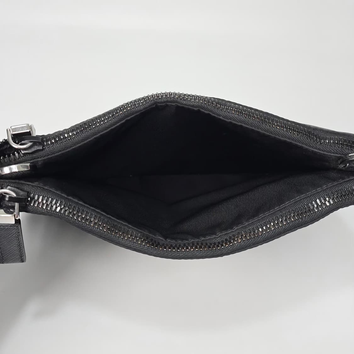 프라다 리나일론 포켓 크로스백 상품이미지7