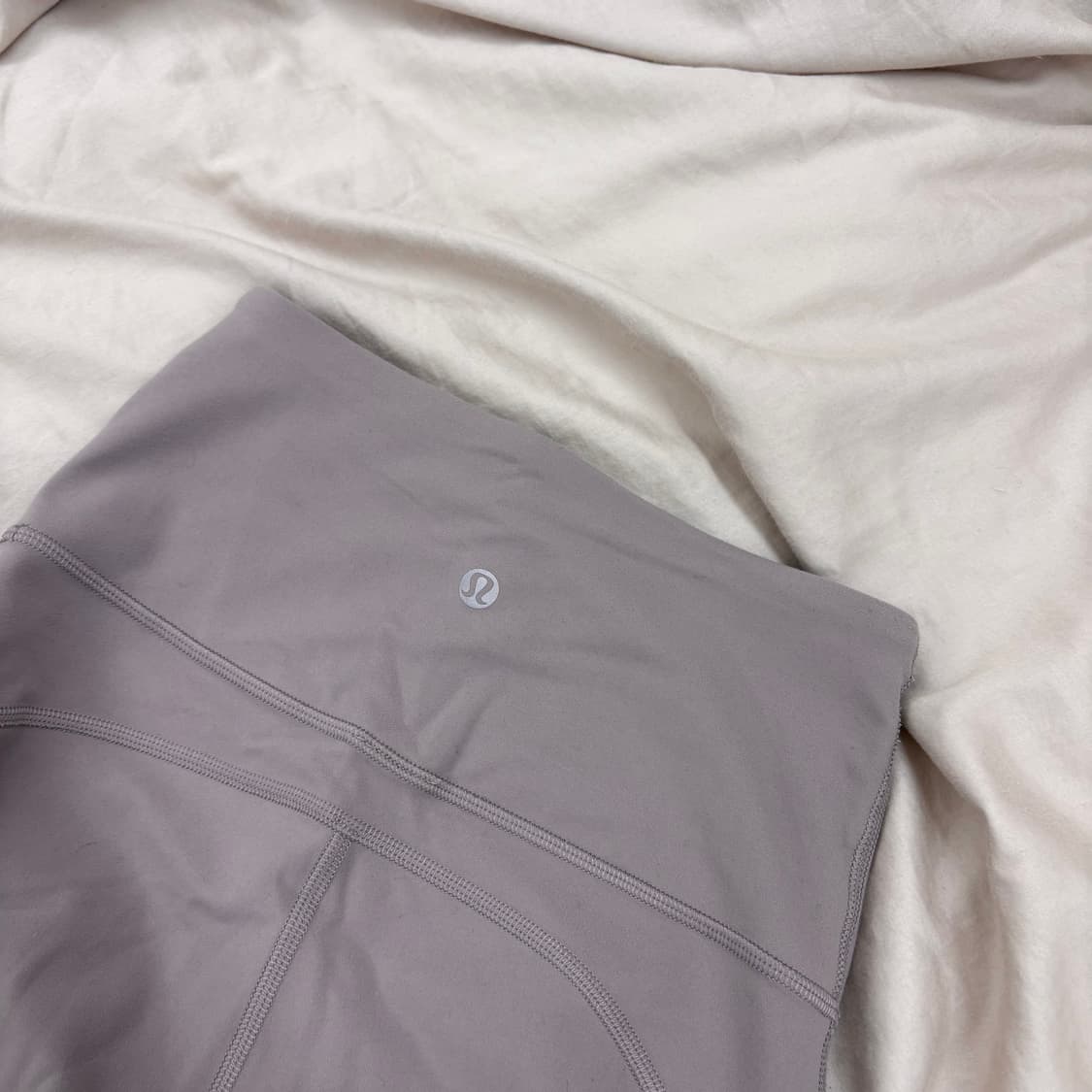 룰루레몬 그루브 슈퍼하이라이즈 부츠컷 레깅스 글로벌핏 2 상품이미지2