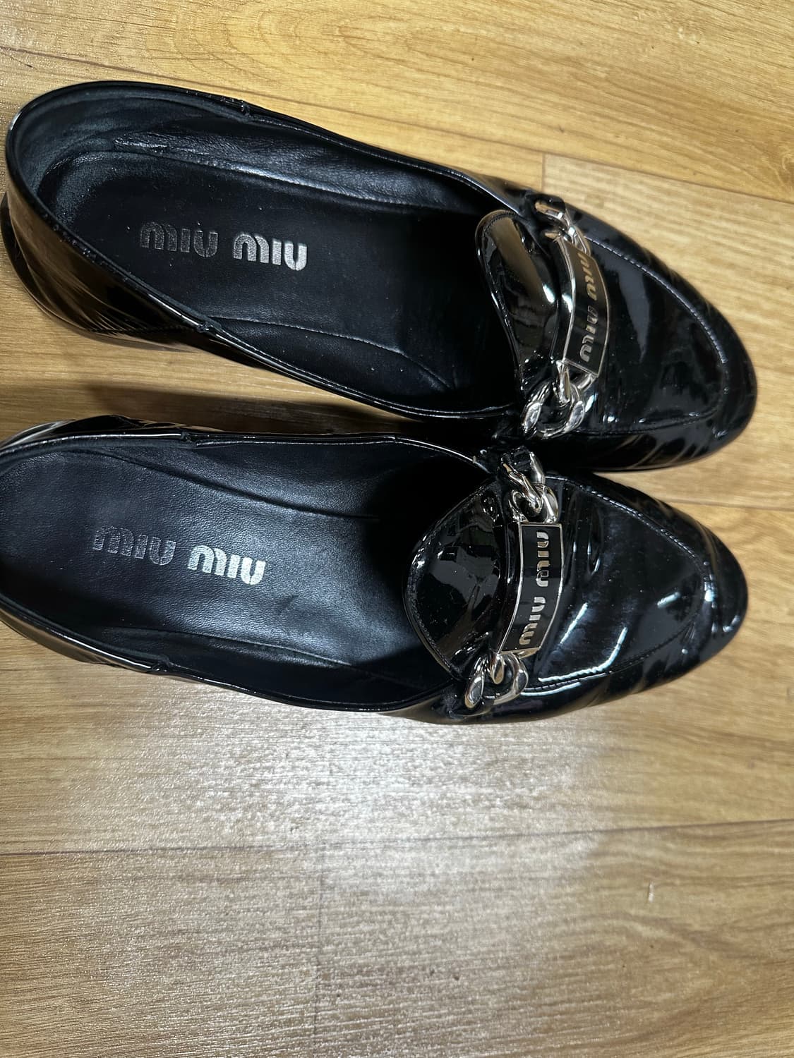 미우미우 플랫 로퍼 38.5 상품이미지1