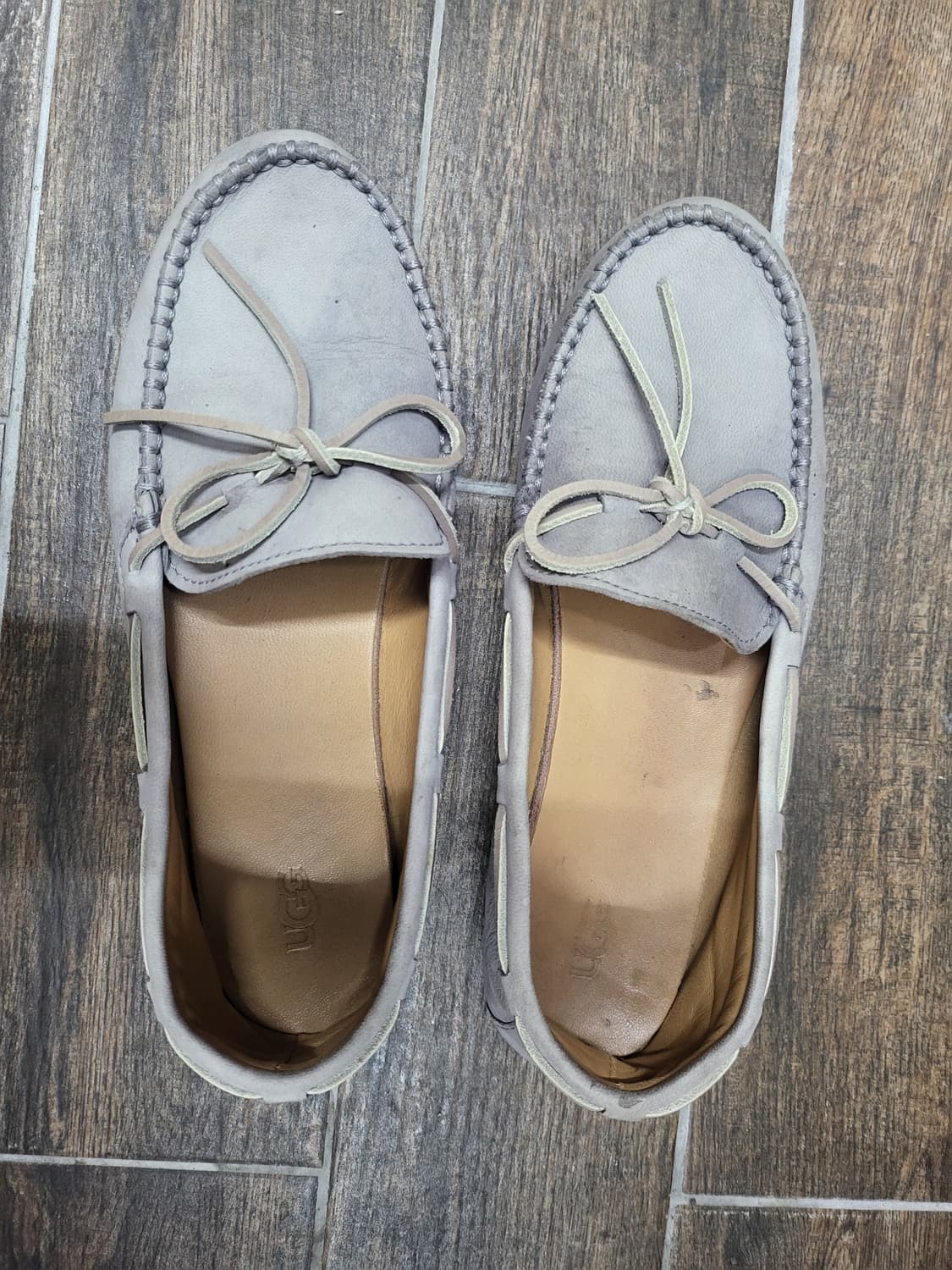 UGG 어그 여성 모카신 드라이빙 슈즈 상품이미지1