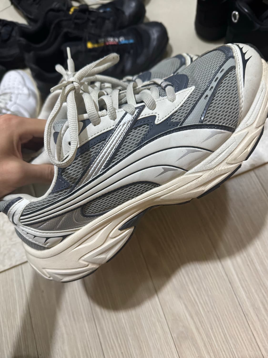 퓨마 어글리슈즈 270  판매  상품이미지3