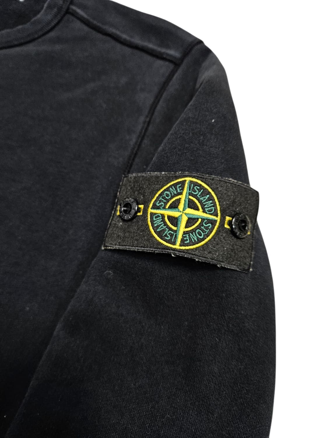 스톤아일랜드 와펜 기모 맨투맨 블랙 상품이미지2