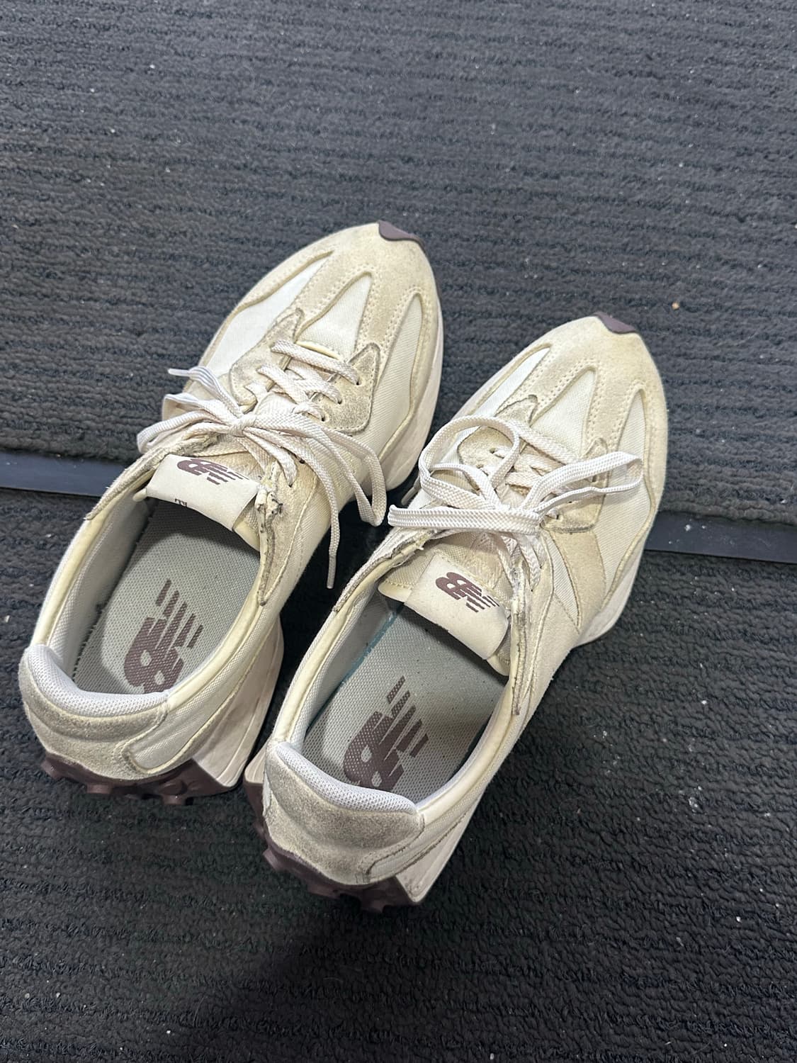 뉴발란스327 상품이미지1