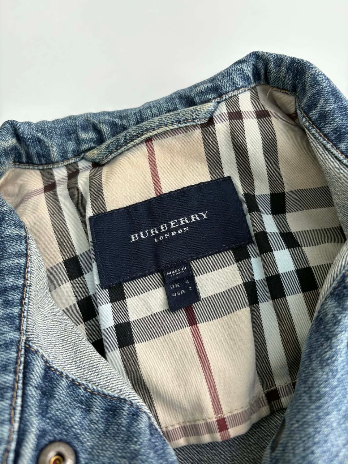 [4] 버버리 런던 노바체크 여성 데님 자켓 상품이미지4