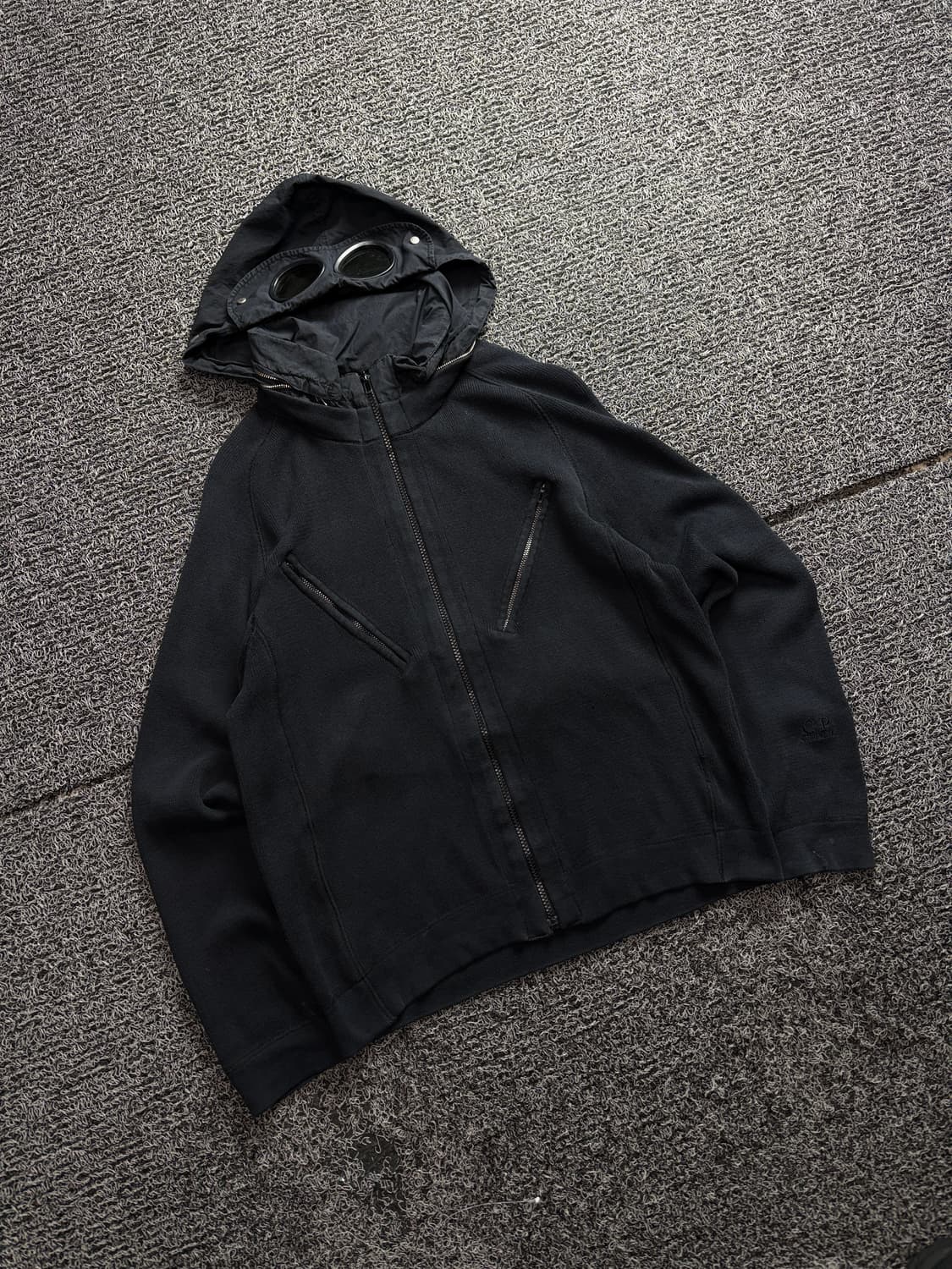 씨피컴퍼니 고글 렌즈 니트 집업 자켓 2787 상품이미지1