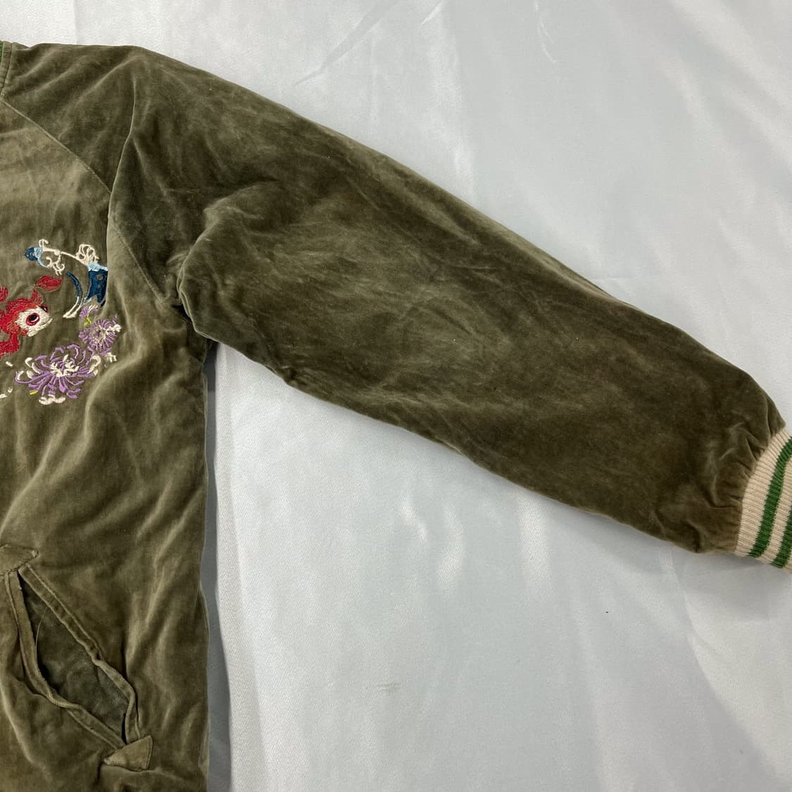 (S) 재피니즈 크로피드 헤드스 벨벳 자켓 상품이미지4