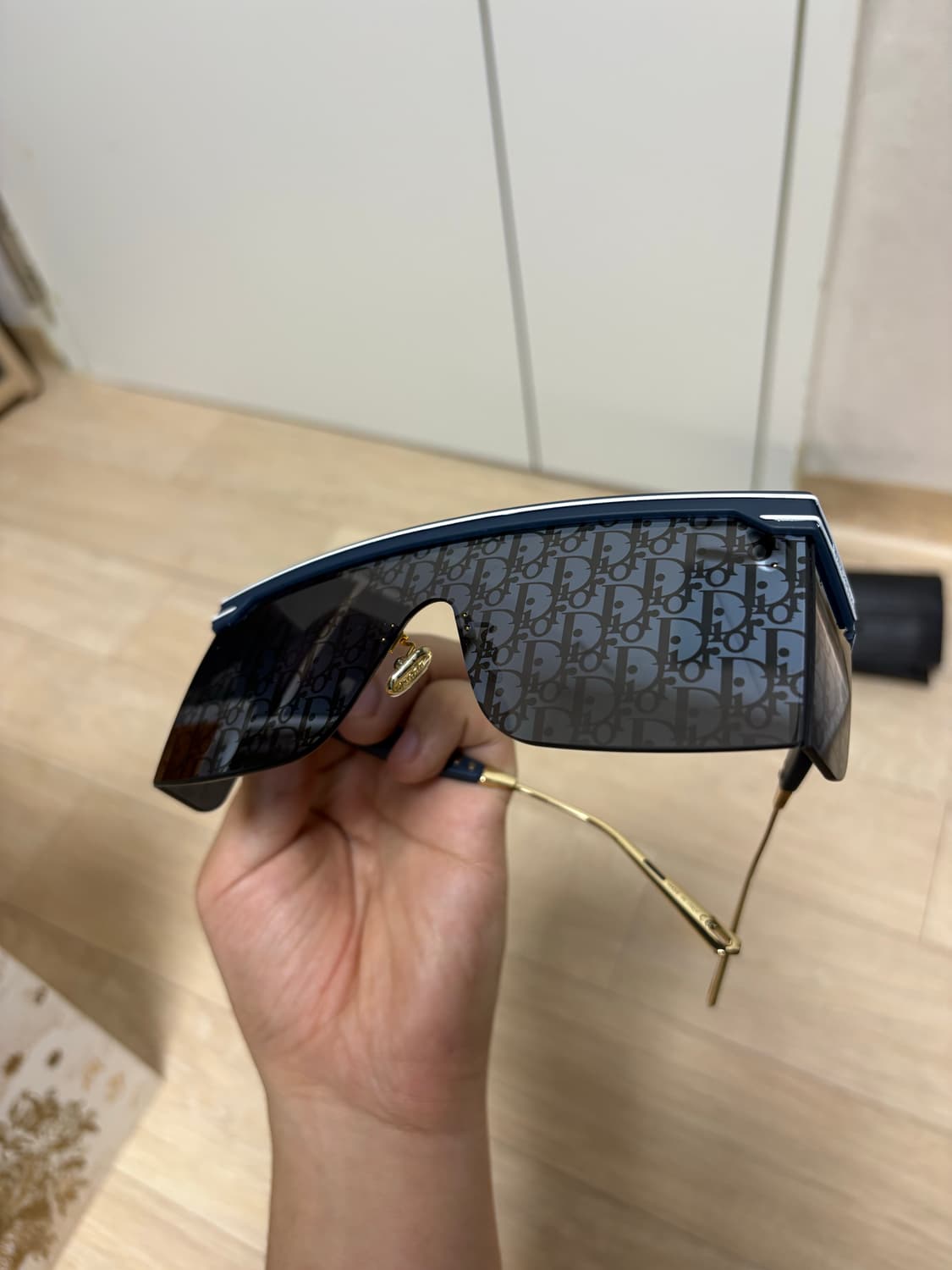 (새상품급, 정품) 디올 오블리크 금장 선글라스 m1u 상품이미지3