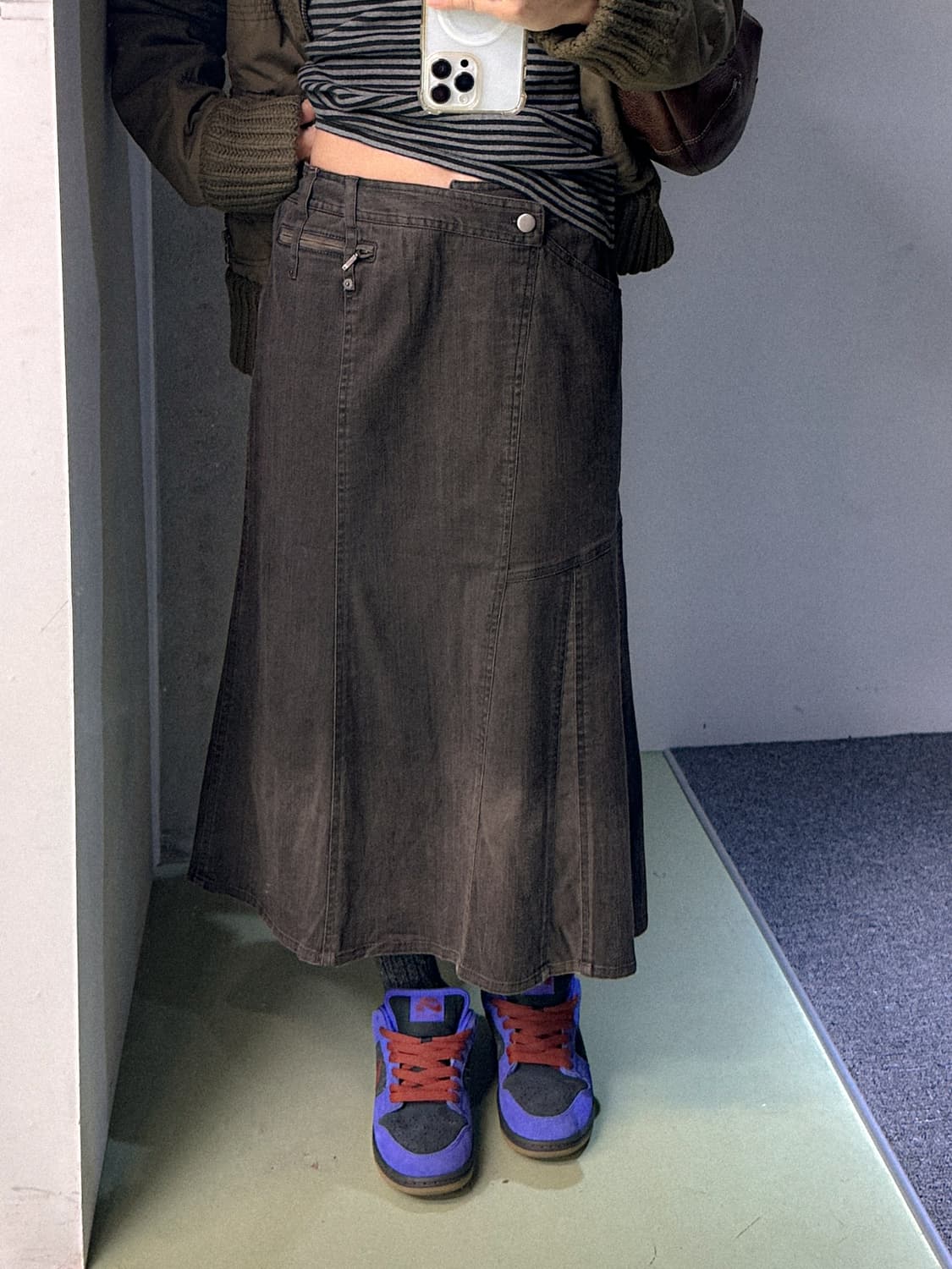 brown unblanced detail denim skirt 상품이미지1